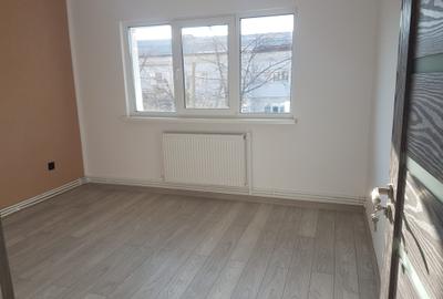 Apartament doua camere, decomandat, etaj 4, cu sarpanta, renovat modern, stradal - 9