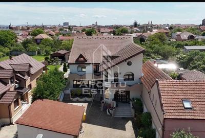 Casa Moderna, 9 camere in zona Parneava - 1