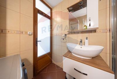 2 camere cu priveliste superba. Sacele - 16