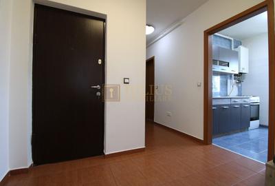 Aradului; decomandat, bucatarie inchisa. Parcare privata inclusa. - 10