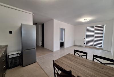 Apartament cu 2 camere semidecomandat, mobilat în Florești