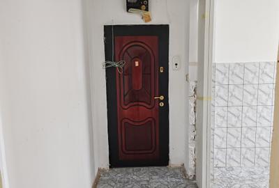 Apartament 2 camere liber la vanzare zona Fartec - 13