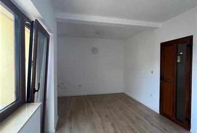 Casa cu 4 camere, 180 mp, situata in cartierul Europa! - 12