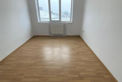 Apartament renovat la etajul 3, Ultracentral - 6