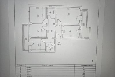 Apartament cu 4 camere decomandat în Faleza Nord