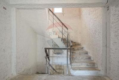 Pensiune Turistica în renovare, priveliște superbă, 0% Comision - 10