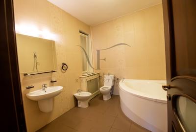 Vila EXCLUSIVISTA PREMIUM 22 camere 8bai lift piscina sauna panouri fotovoltaice - 39