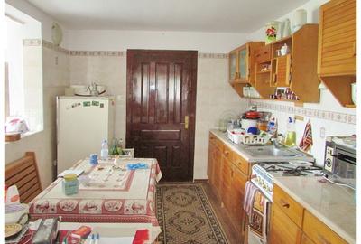 Casa deosebita cu gradina generoasa Vladeni - 7