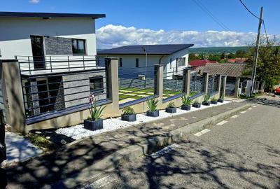 Casă / vilă Mărăcineni / Argeș , finisaje moderne ! - 4