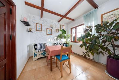 Pensiune de vânzare în Râșnov | 14 camere | 427 mp - 9