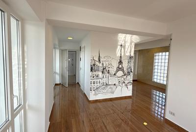 Apartament cu 2 camere semidecomandat în Sisești