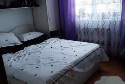 Vând apartament 2 camere Micro 3 ste Narciselor nr 4 - 3
