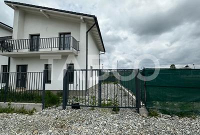 Casa de tip duplex acces 2 strazi curte libera 195 mp Mohu Sibiu - 1