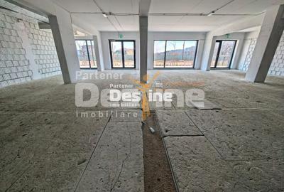 Spatiu Comercial 217 mp parter + 2 parcari la intrare in Cartierul Silk District - 5