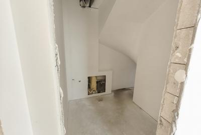 Vila modernă de inchiriat Mamaia Sat pretabil grădinița - 28