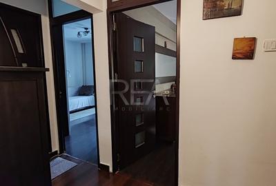 3 camere, decomandat, et 2/8, anvelopat- 13 Septembrie - 14