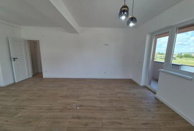Apartament 3 camere nou - Calea Surii Mici - 10