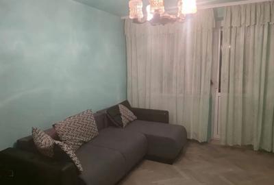 Apartament cu 2 camere semidecomandat în Far