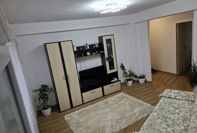 3 camere Banat , RENOVAT Decomandat / Centrală , preț NEGOCIABIL - 1