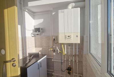Navodari (Sud)- 2 camere decomandate, centrala gaze, liber -65.000euro - 24