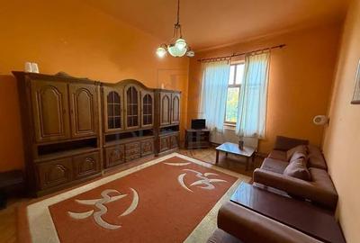 Apartament cu 2 camere semidecomandat, mobilat în Neptun