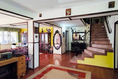 Casa 5 camere de vanzare in Sanmartin - 2