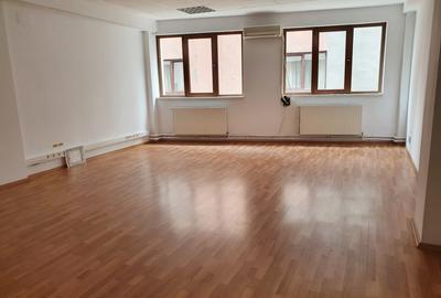 Calea Calarasilor, Hyperion, Hala Traian, inchiriere birouri - 1