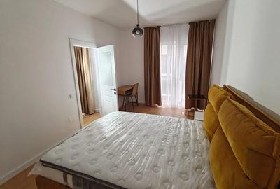 Apartament cu 2 camere semidecomandat, mobilat în Florești