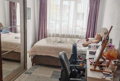 Apartament 3 camere, parter înalt, loc de parcare, zona Exterior Vest - 2