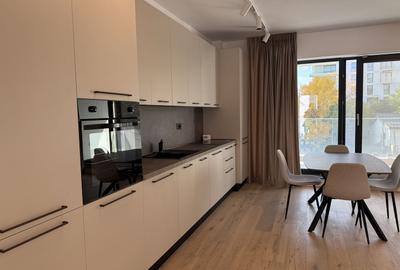 Apartament cu 4 camere în Herăstrău