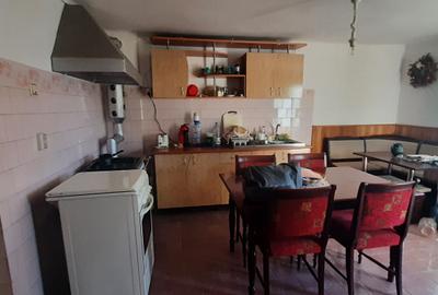 Oras Baicoi casa 90mp ,teren 1750 mp - 11