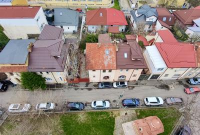 Vila 180 mp desfasurati cartier de case Belvedere Regie - 2