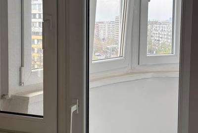 UNIRII,bloc monolit 1995,stradal,vedere Bulevard,locatie exceptionala in centru - 3