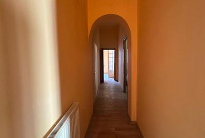 VILĂ CU POTENȚIAL MULTIPLU || CALEA DOROBANȚI - 13