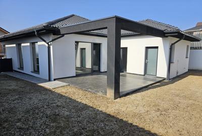 Casa individuala pe un singur nivel 123 mp teren 390 mp in Sura Mare - 1