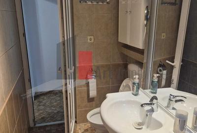 Vanzare apartament 3 camere -Crangasi -Lacul Morii - 2