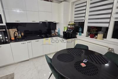 Apartament cu 4 camere decomandat, mobilat în Progresul