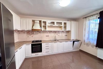 Duplex 120 mp cu teren 200 mp – Florești, stradă privată - 1