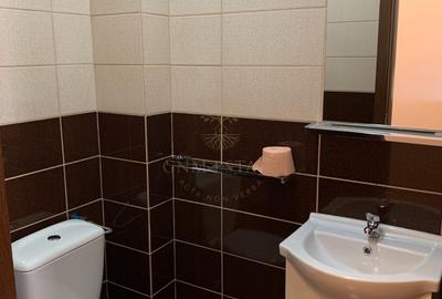 3 Camere | Parcare | Et.1/2 Bloc Nou Zona Pacii - 11