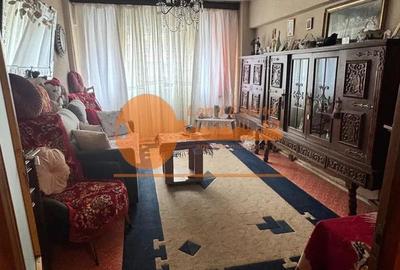 Apartament cu 4 camere decomandat, mobilat în Sebastian