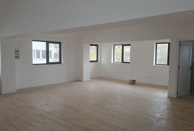 URGENT!, libera, CONSOLIDATA, birouri/comercial, 2 INTRARI, NEGOCIABIL - 1