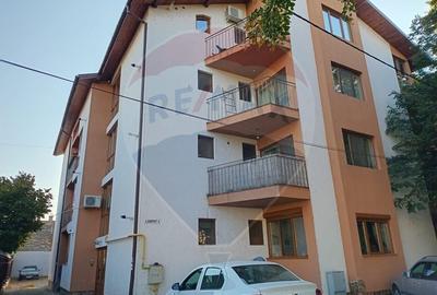 Apartament cu 2 camere decomandat, mobilat în Malul Mureșului