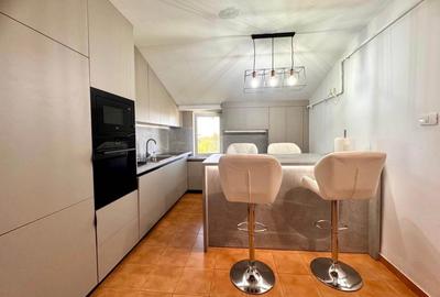 Apartament cu 2 camere decomandat, mobilat în Freidorf