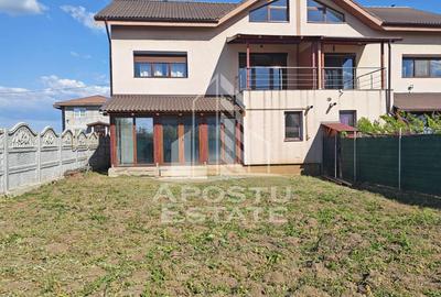 Casa de vanzare spatioasa, 5 camere si 3 bai, Giarmata, Comision 0 - 4