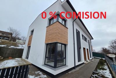 Casă cu 4 camere în Dâmbul Rotund