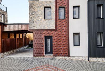 Duplex Cu Gradina si 2 Parcari in  Buna ZIua - 1