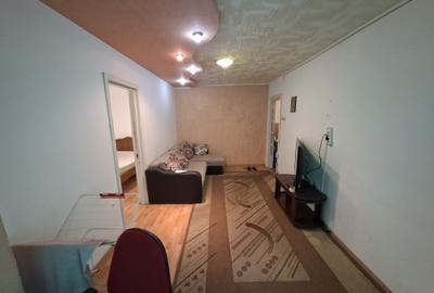 Apartament de 3 camere, etajul 1/4, zona Alexandru cel Bun - 1