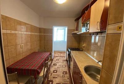 Apartament cu 2 camere decomandat, etaj 2/4, zona Galata - 4