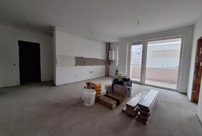 Apartament cu 2 camere semidecomandat în Florești