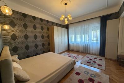 Apartament la casa - 105 mp - 3 camere - garaj - Ultracentral - 5